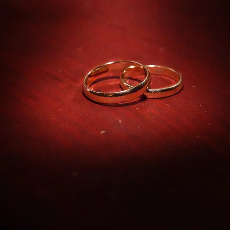 Timeless elegance: choosing mens antique wedding rings for your special day