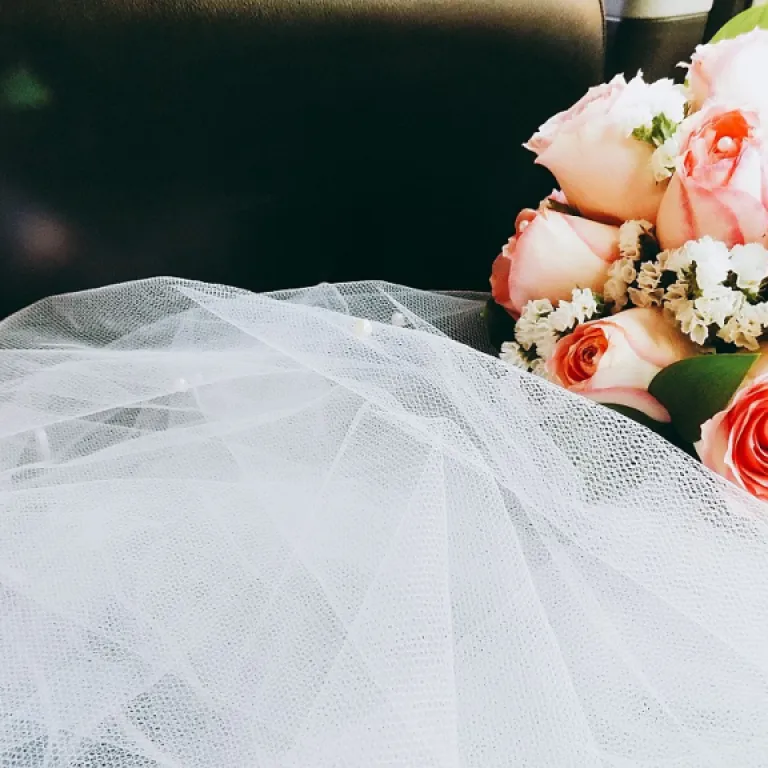 What you need to know about the average women ring size for wedding rings